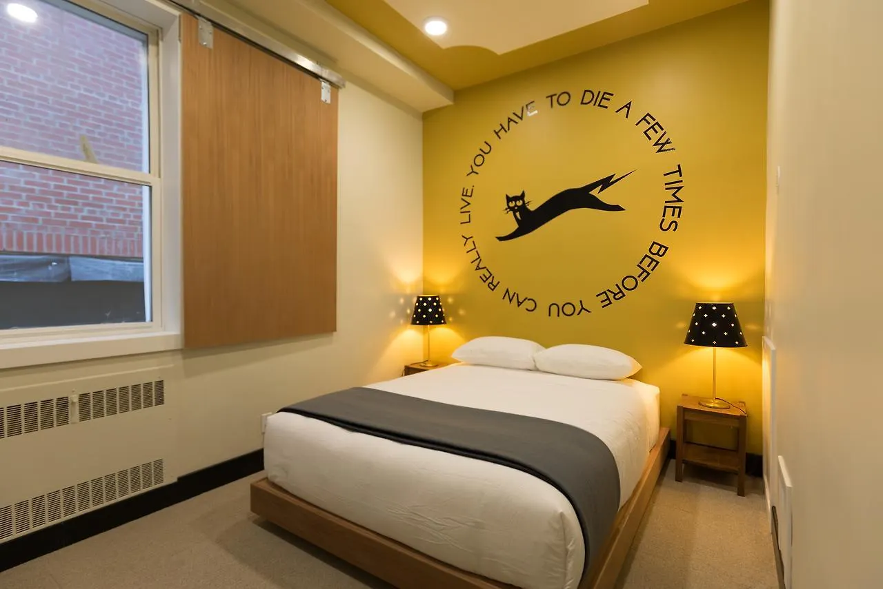 Crash Hotel Downtown Edmonton