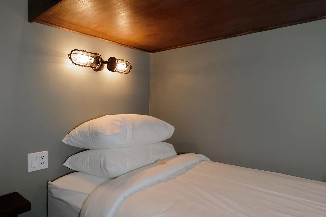 Crash Hotel Downtown Edmonton
