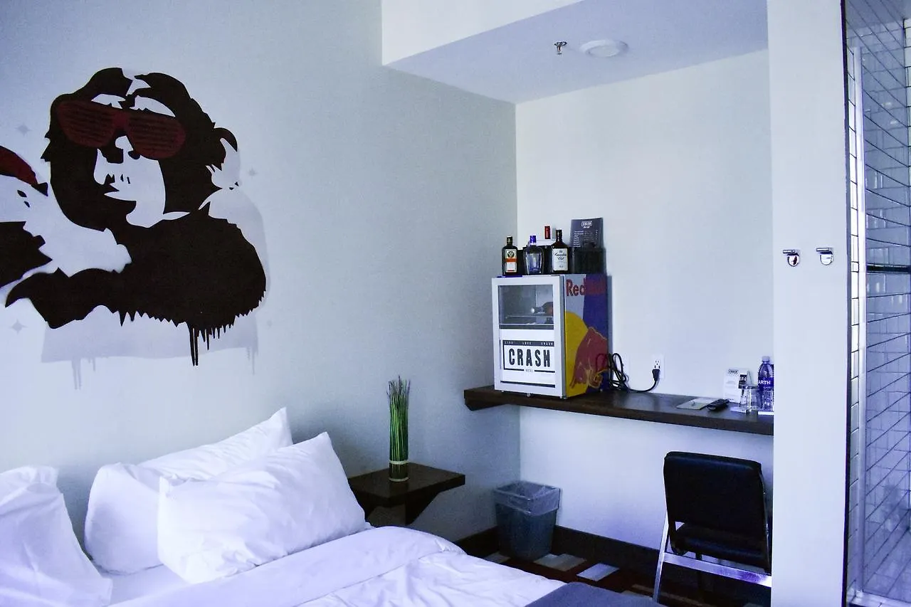 Crash Hotel Downtown Edmonton