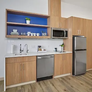 Hotel Element West, Edmonton